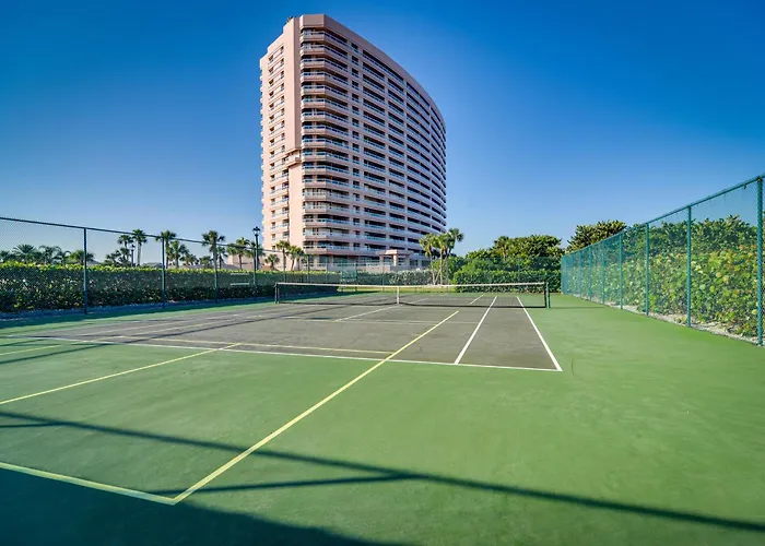 On The Beach/heated Pool/parking/tennis/fun! Holiday home *